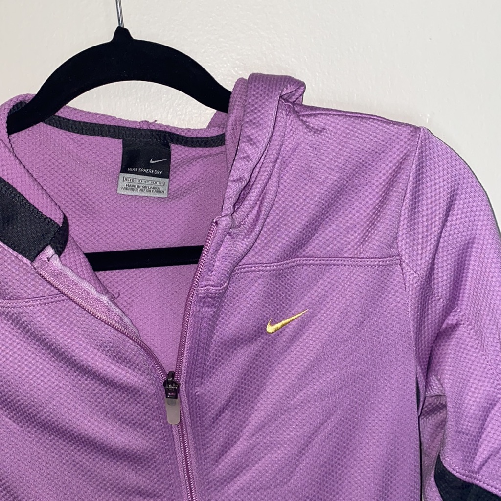 Purple Nike Sphere Dry Lightweight Jacket!